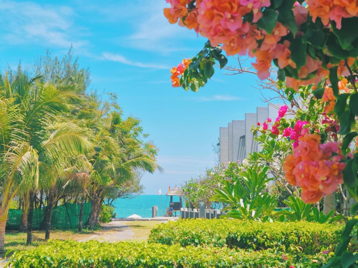 Oceanami Resort Sea View Long Hai Exteriör bild